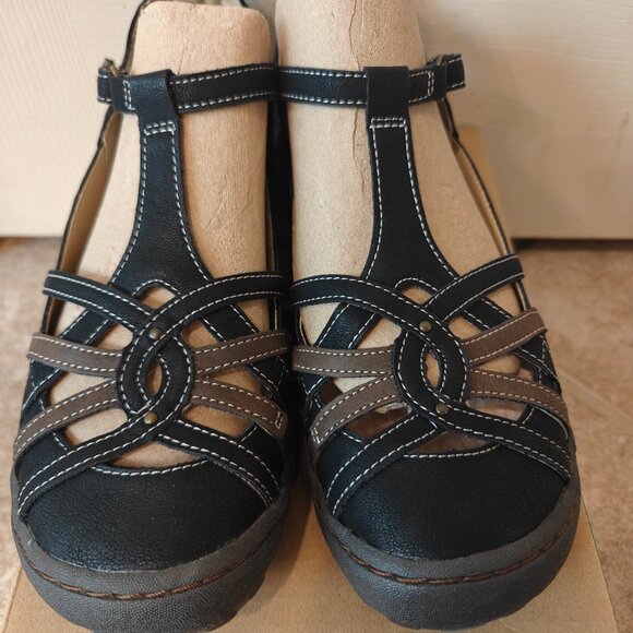Jambu Sandals - Picture 1 of 6